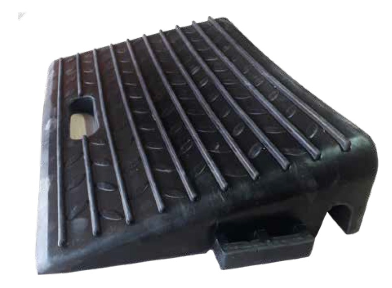 Rampa de Acceso Portátil con Unión y Asa 110 mm x 300 mm x 500 mm 1 Rampa de Acceso Portátil con Unión y Asa 110 mm x 300 mm x 500 mm