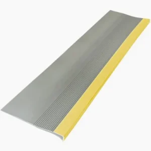 Grada Estriada Gris Amarillo 5 mm x 300 mm x 1200 mm
