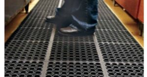 ¿Piso PVC o Caucho Como elegir el piso correcto segun tu proyecto 3